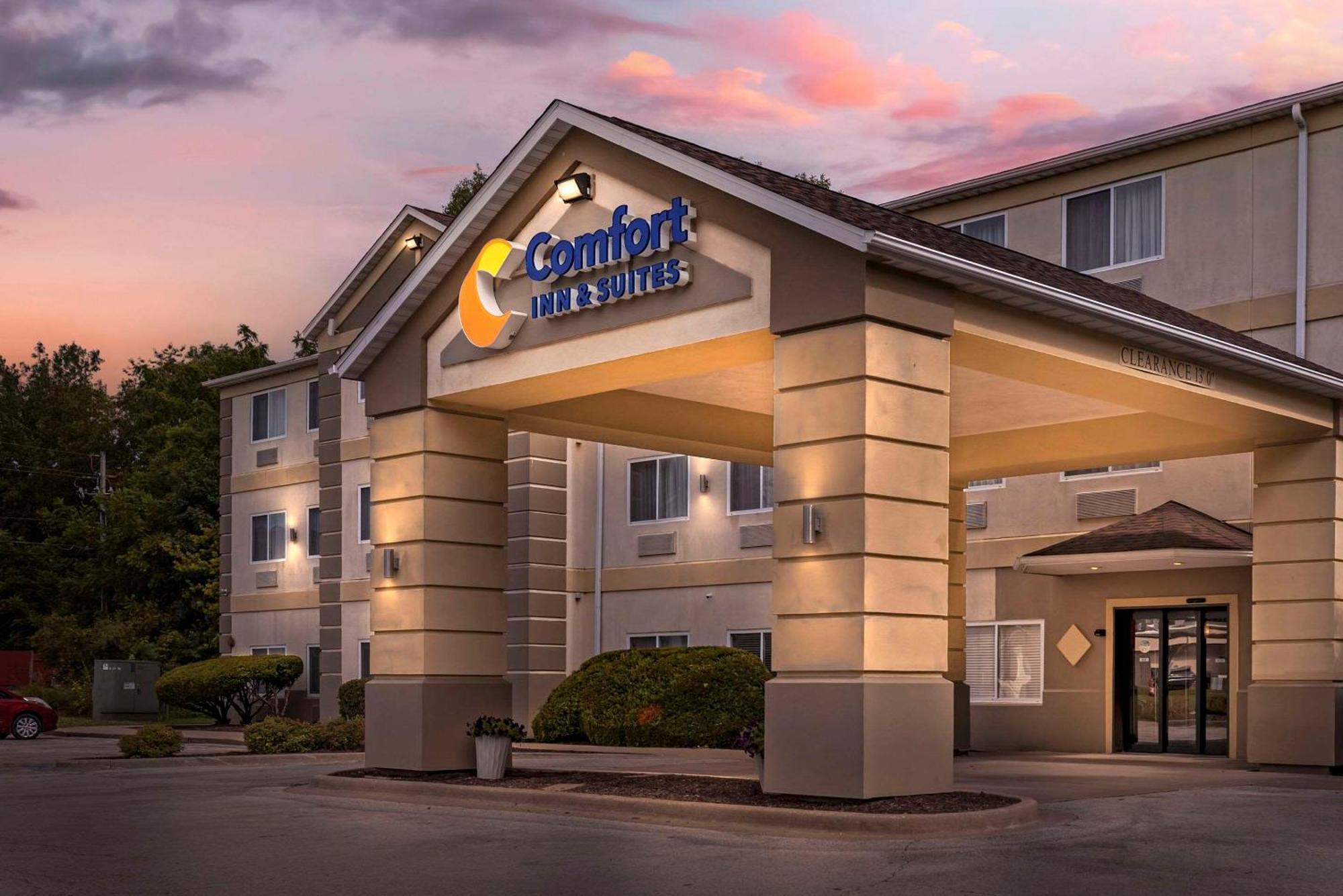 Comfort Inn & Suites East Moline Near I-80 Dış mekan fotoğraf